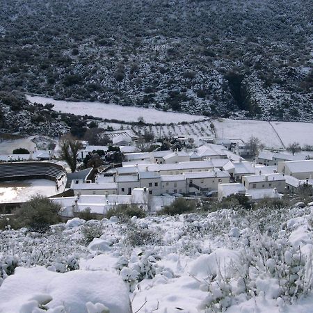 Tugasa Hotel Y Casas Rurales La Posada Villaluenga Del Rosario Exteriér fotografie
