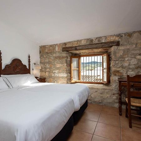 Tugasa Hotel Y Casas Rurales La Posada Villaluenga Del Rosario Exteriér fotografie