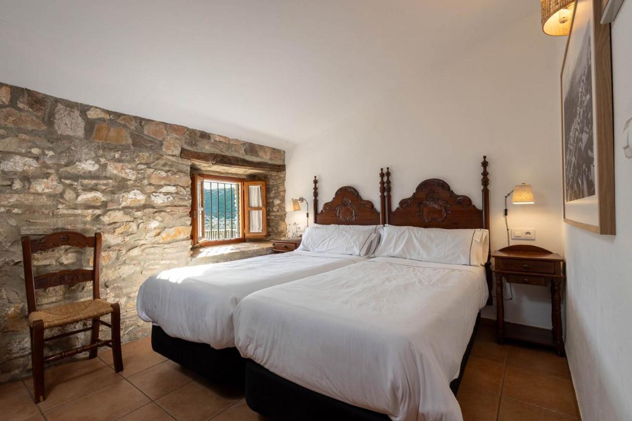 Tugasa Hotel Y Casas Rurales La Posada Villaluenga Del Rosario Exteriér fotografie
